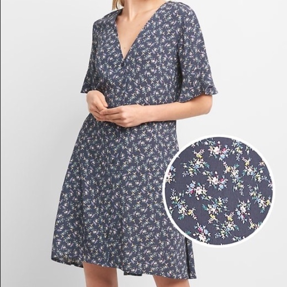 Fit and Flare Floral Button-Front Skater Dress 🌼